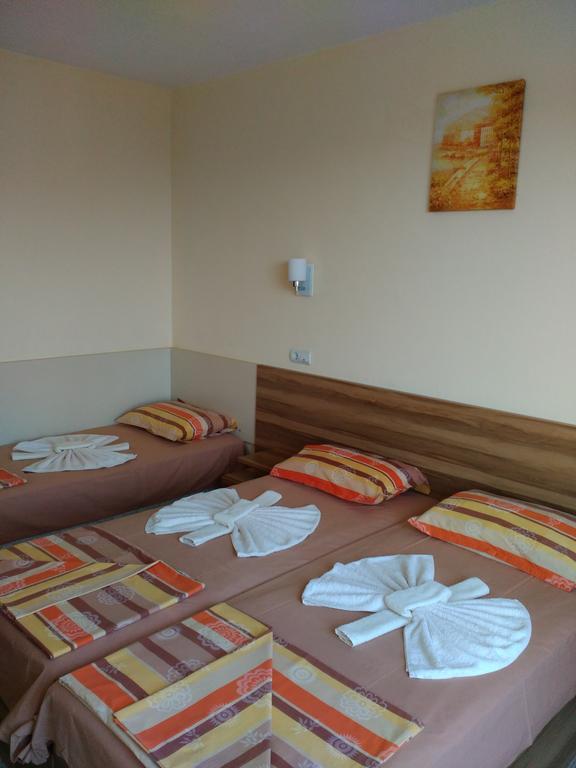 Fits Guest House Primorsko Eksteriør billede