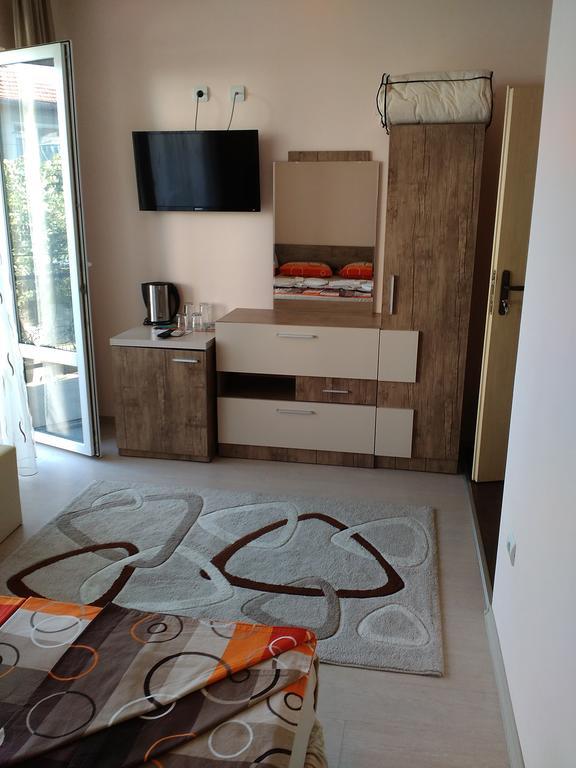Fits Guest House Primorsko Eksteriør billede